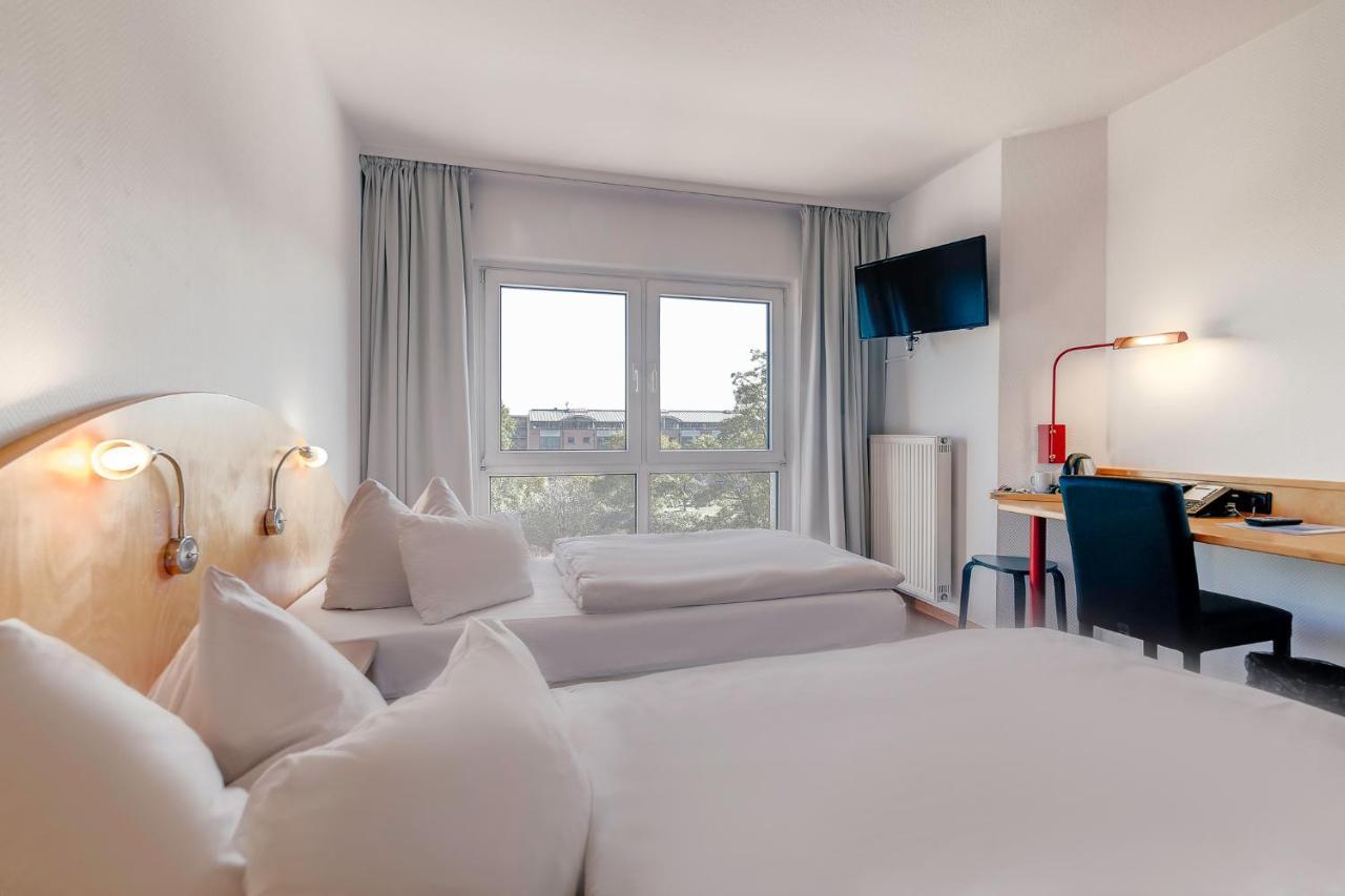 Ambiente Langenhagen Hannover By Tulip Inn Exterior photo